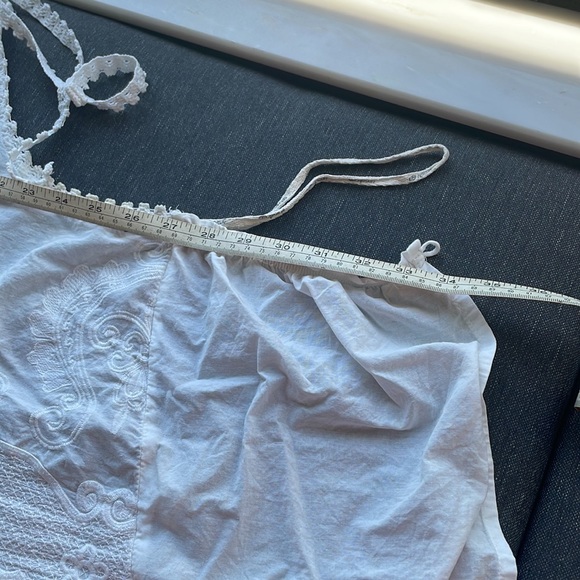 SOLD —WHITE Excellent condition halter RIP CURL OS - Picture 4 of 8